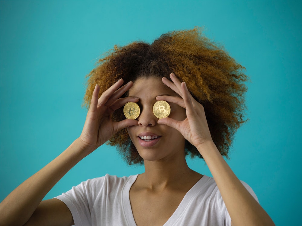 Image showing woman with cryptocurrency